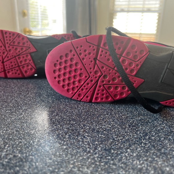Kids Nike Air Jordan Retro VII size 13 (13c, toddler, black and red) - Picture 3 of 5